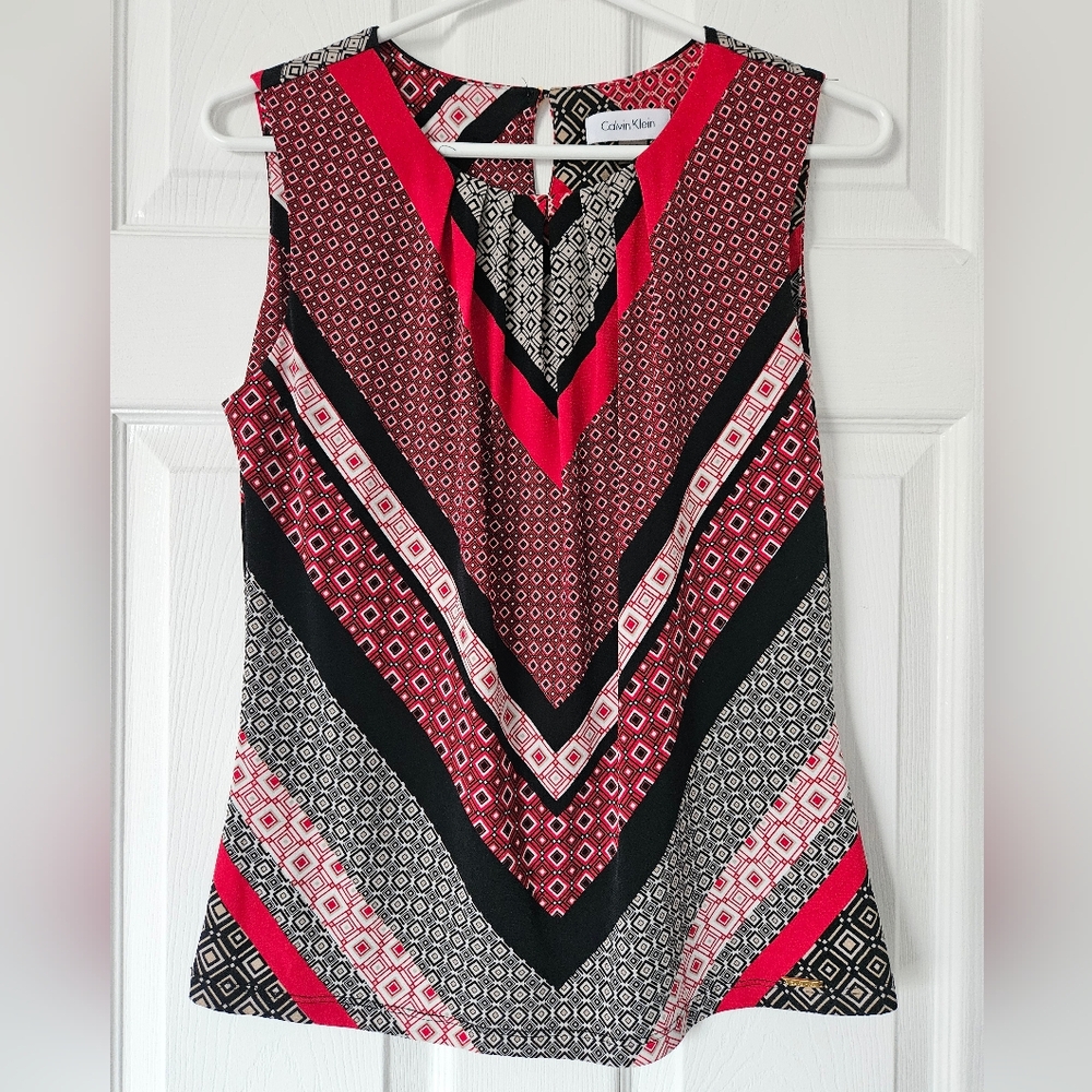 Calvin Klein sleeveless jersey blouse Small Red And Black Diagonal V